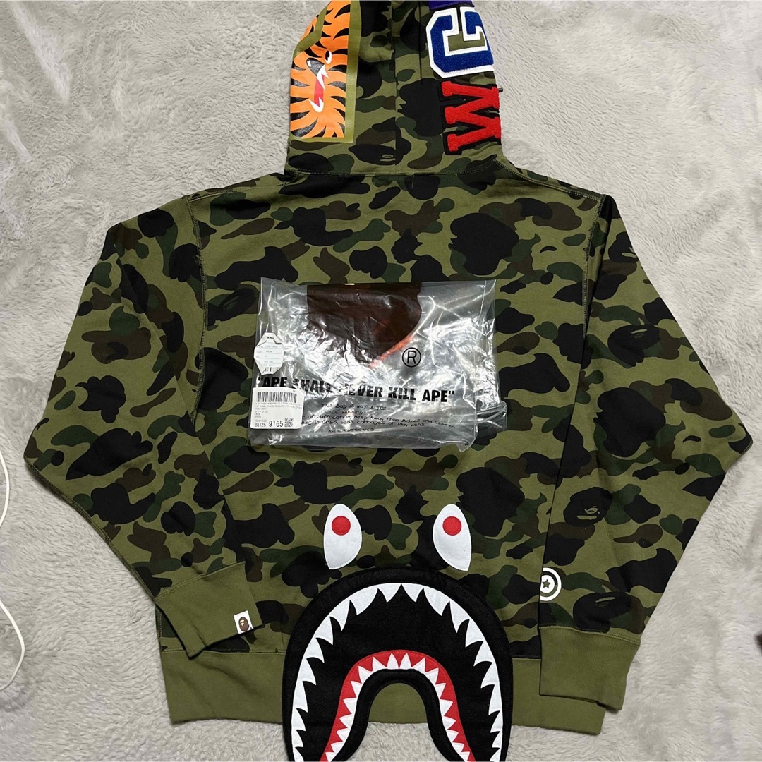 A BATHING APE - APE BAPE KAWS SHARK HOODIE シャークパーカー CAMOの ...