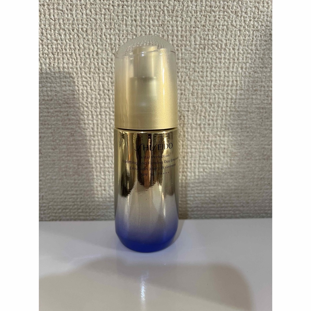 SHISEIDO (資生堂)(シセイドウ)のSHISEIDO　バイタルパーフェクション　ファーミングデーエマルジョン75ml コスメ/美容のスキンケア/基礎化粧品(乳液/ミルク)の商品写真