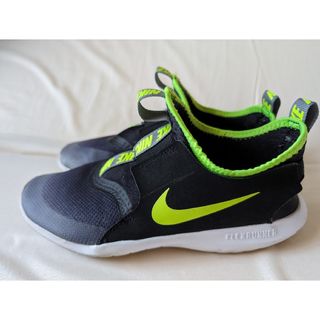 ナイキ(NIKE)のNIKE　フレックスランナーPS　キッズ　21.5cm　スリッポン　軽量(スリッポン)