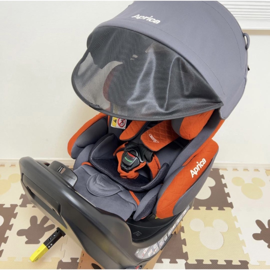 Aprica(アップリカ)のアップリカ☆チャイルドシート☆フラディアグロウプレミアムISOFIX☆綺麗☆ キッズ/ベビー/マタニティの外出/移動用品(自動車用チャイルドシート本体)の商品写真