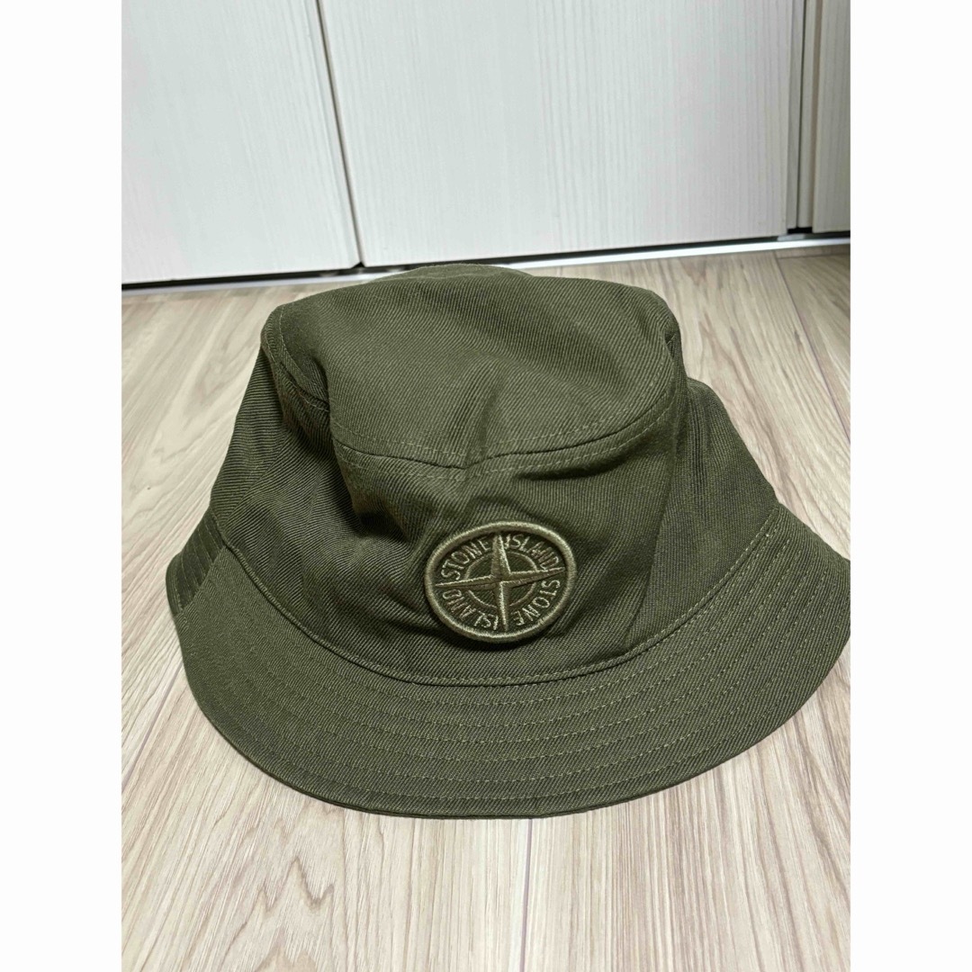 STONE ISLAND(ストーンアイランド)のStone Island Bucket Hat バケット ハット オリーブ メンズの帽子(ハット)の商品写真