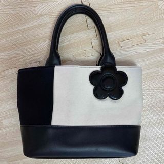 マリークヮント(MARY QUANT)のマリークヮント　2wayショルダーバッグ　白黒(ショルダーバッグ)