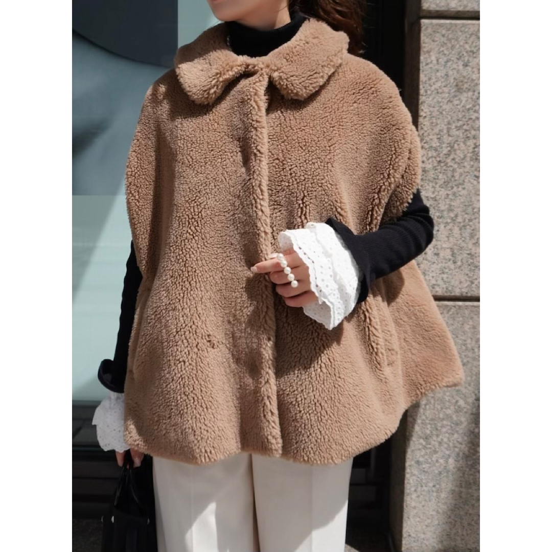 hyeon ヘヨン　ted cape camel テディベアコート　 レディースのジャケット/アウター(ダッフルコート)の商品写真