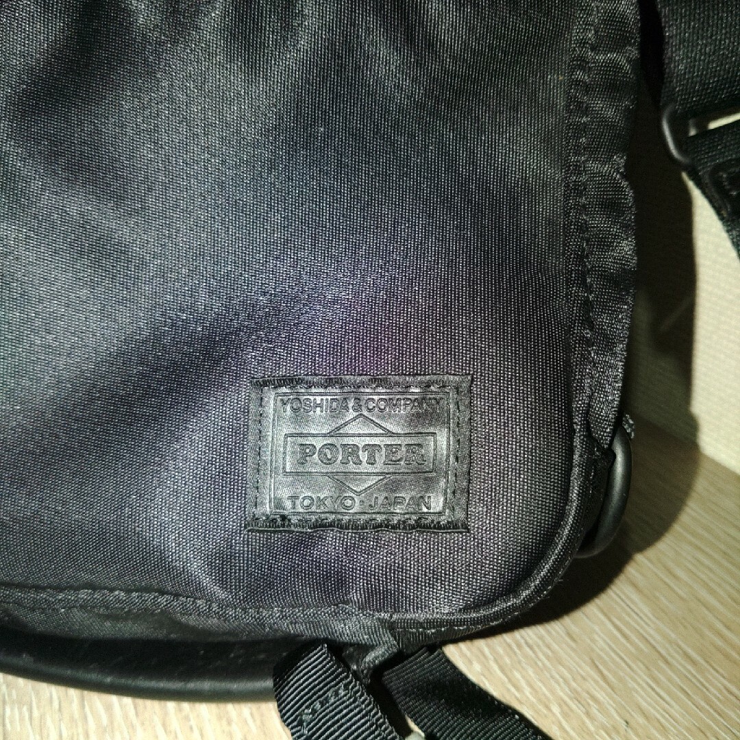 PORTER(ポーター)のPORTER　ポーター　吉田かばん　ショルダーバック　ブラック　美品 メンズのバッグ(ショルダーバッグ)の商品写真