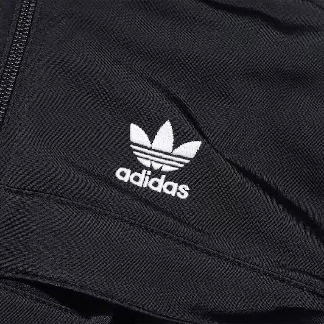 adidas(アディダス)のアディダス ジャンプスーツ レディースのパンツ(オールインワン)の商品写真