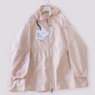 モンクレール(MONCLER)の美品　モンクレール MONCLER ナイロンコート ピンクフード 長袖 WETE(その他)