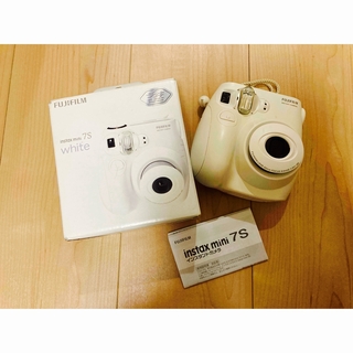 フジフイルム(富士フイルム)のチェキinstax mini 7S (フィルムカメラ)