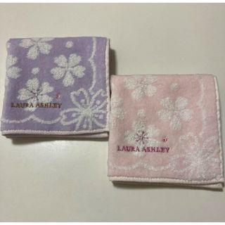 ローラアシュレイ(LAURA ASHLEY)のローラアシュレイ　タオルハンカチ　ギフト　ハンドタオル　パープル　ピンク　桜(ハンカチ)