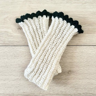 【ハンドメイド】アームウォーマー ハンドウォーマー かぎ編み 手編み 手袋(手袋)