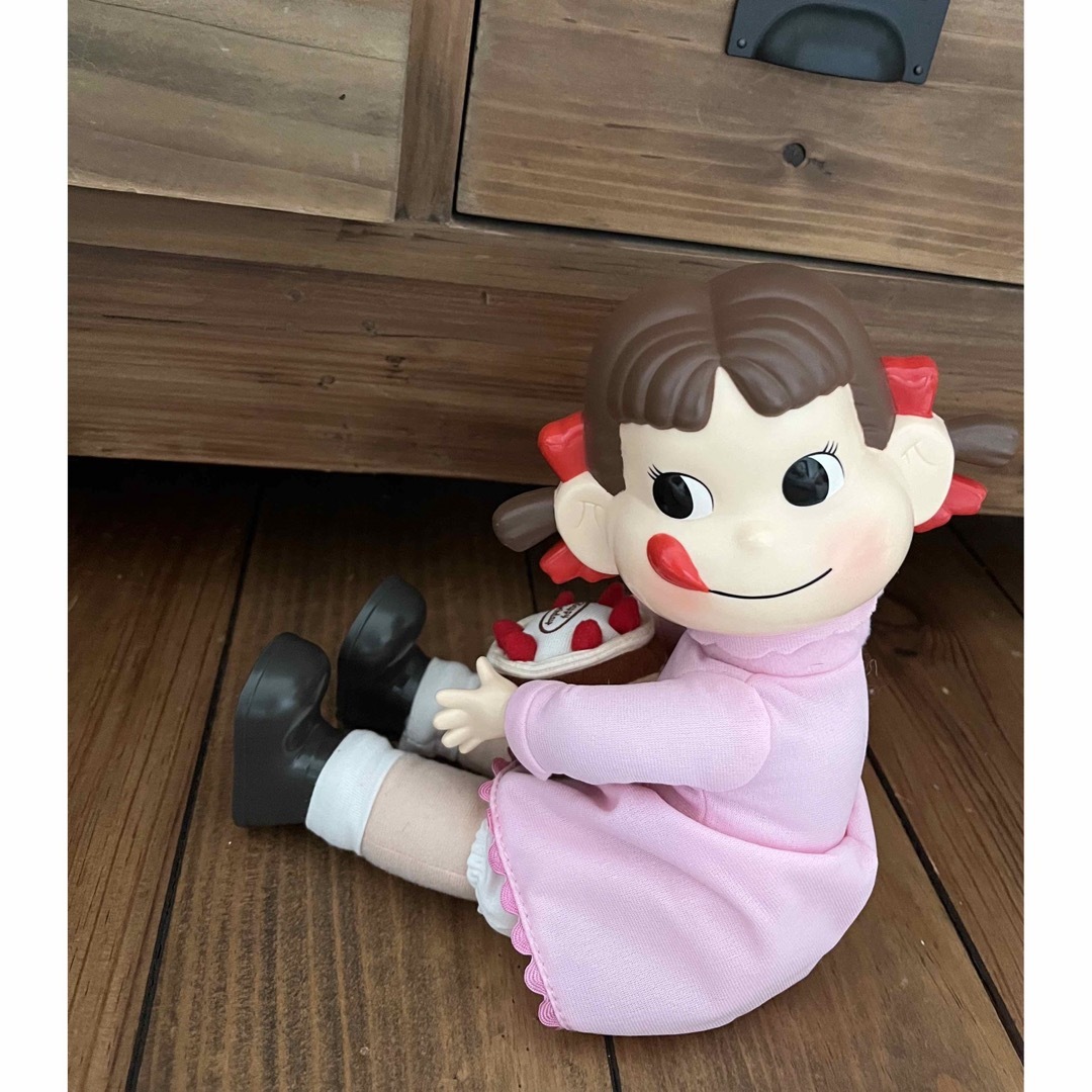 不二家(フジヤ)のペコちゃん エンタメ/ホビーのおもちゃ/ぬいぐるみ(キャラクターグッズ)の商品写真