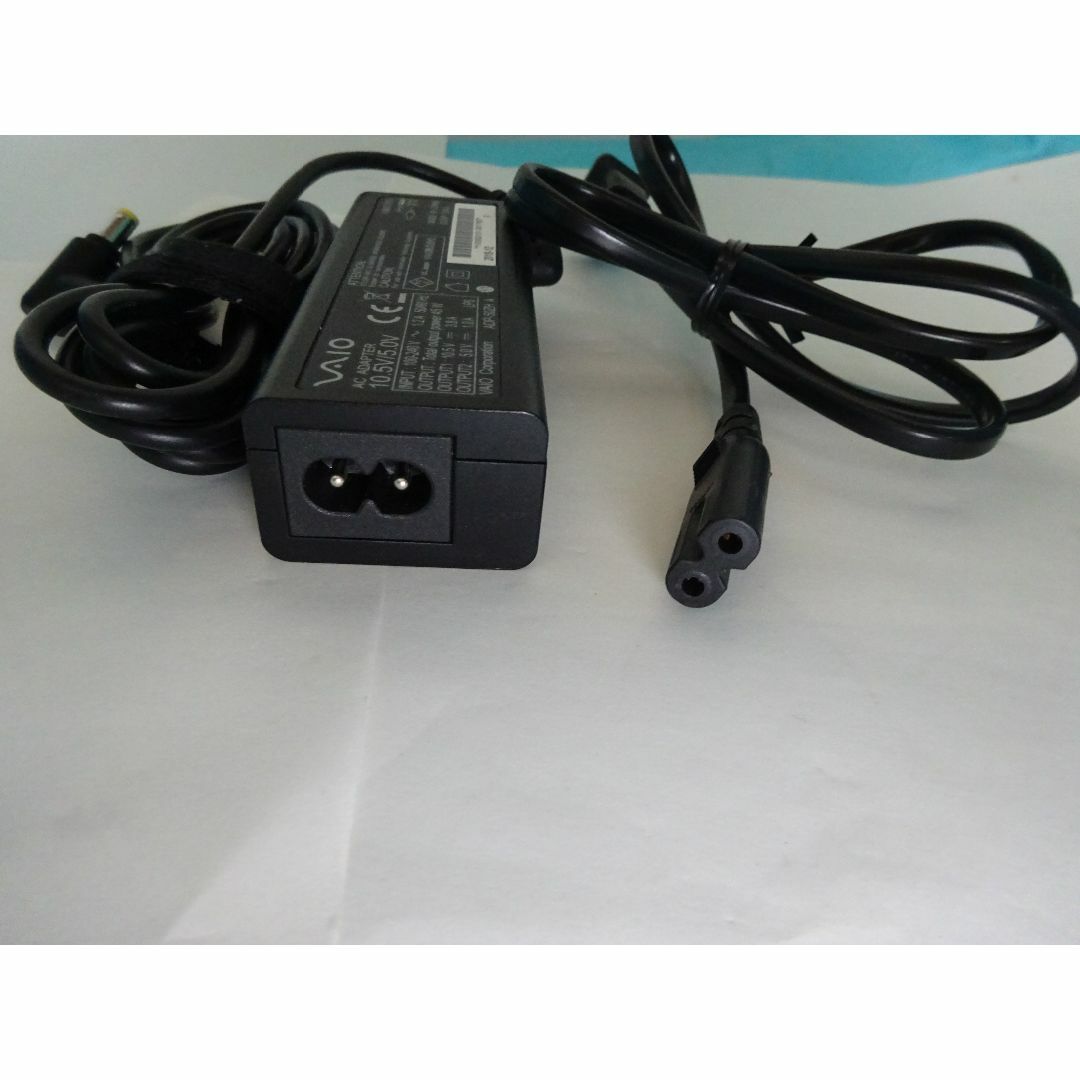 SONY(ソニー)のSONY VAIO AC ADAPTER VJ8AC10V9 #1 スマホ/家電/カメラのPC/タブレット(PC周辺機器)の商品写真