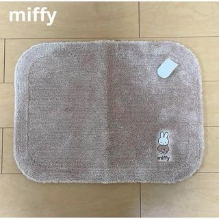 ミッフィー(miffy)の新品◎お得 ミッフィー　ふんわり　バスマット　滑り止め　miffy(タオル/バス用品)