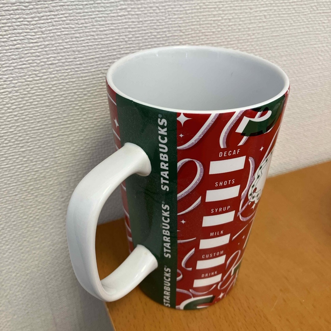 Starbucks Coffee(スターバックスコーヒー)のスターバックス　マグカップとプラスチックタンブラー インテリア/住まい/日用品のキッチン/食器(容器)の商品写真