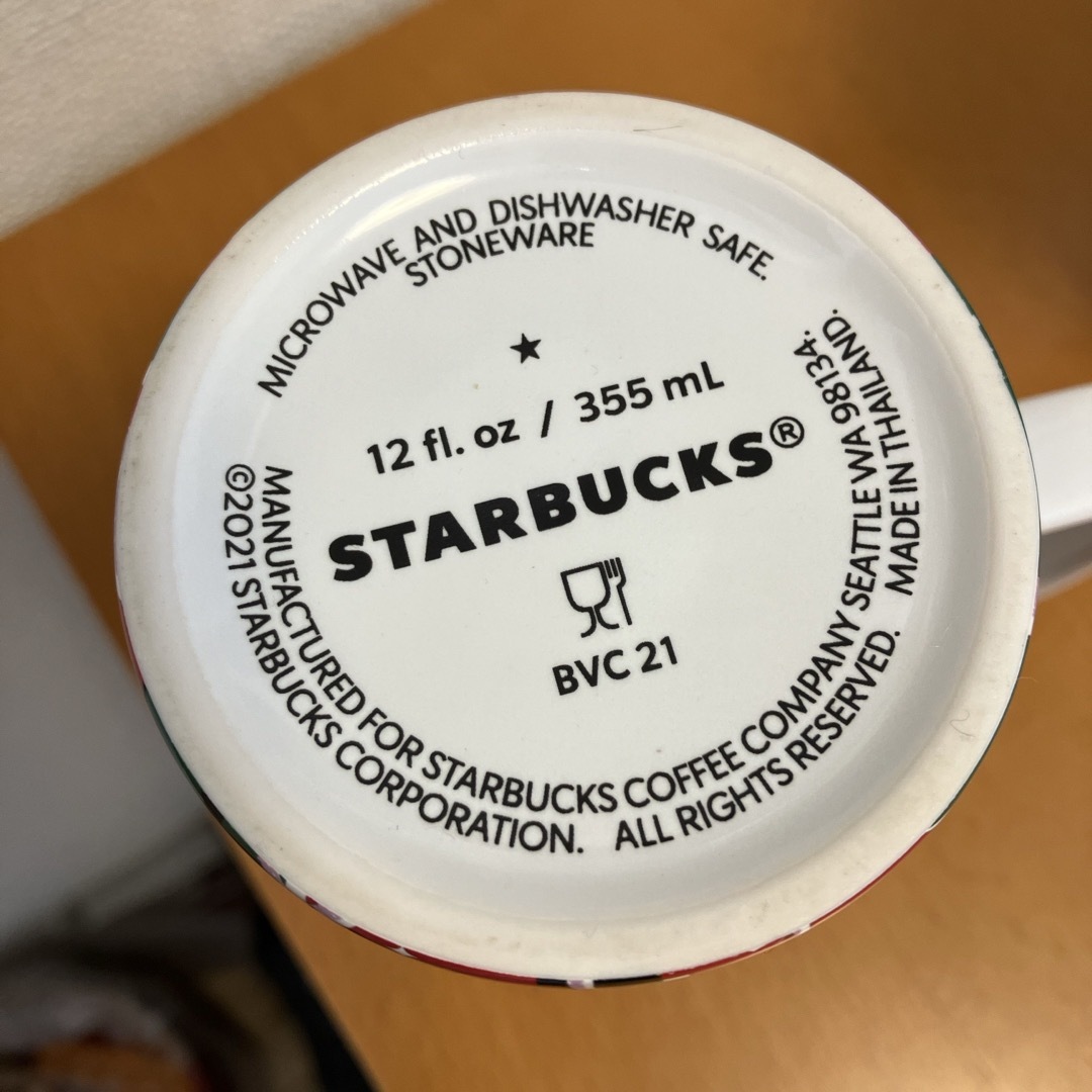 Starbucks Coffee(スターバックスコーヒー)のスターバックス　マグカップとプラスチックタンブラー インテリア/住まい/日用品のキッチン/食器(容器)の商品写真