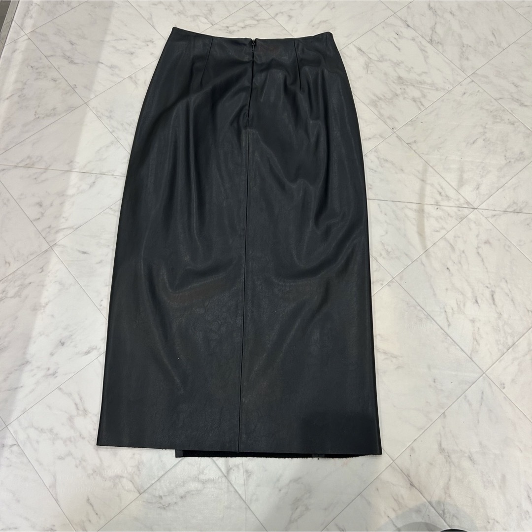 ZARA(ザラ)のZARA フェイクレザースカート レディースのスカート(ロングスカート)の商品写真