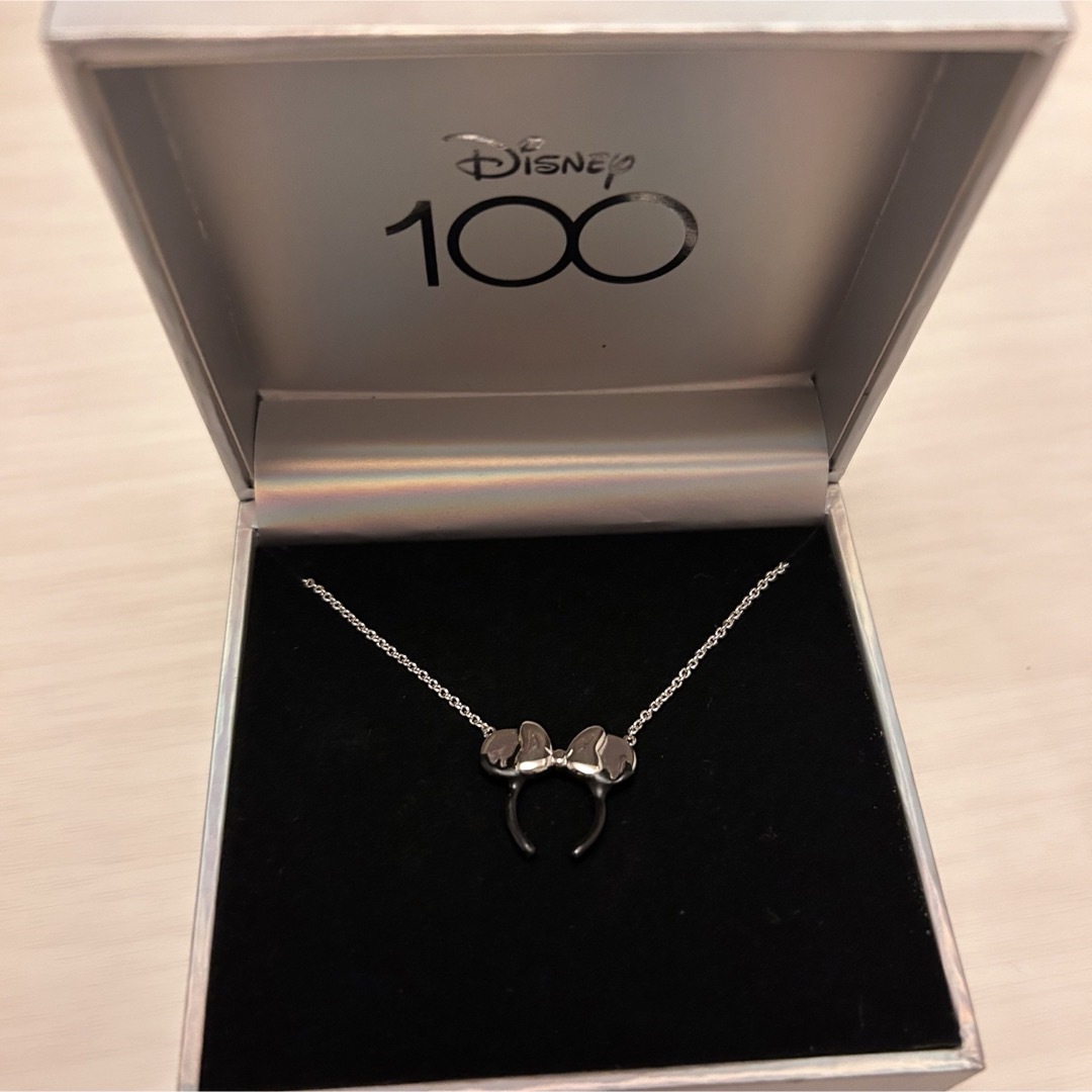 Disney(ディズニー)のディズニー　100周年　ミニー　シルバー　カチューシャ　ネックレス　ペンダント レディースのアクセサリー(ネックレス)の商品写真