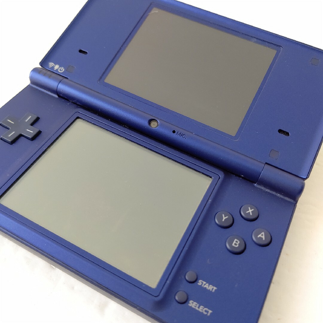 ニンテンドーDS(ニンテンドーDS)のNintendo　ニンテンドーDSi　メタリックブルー　画面極美品　任天堂 エンタメ/ホビーのゲームソフト/ゲーム機本体(携帯用ゲーム機本体)の商品写真