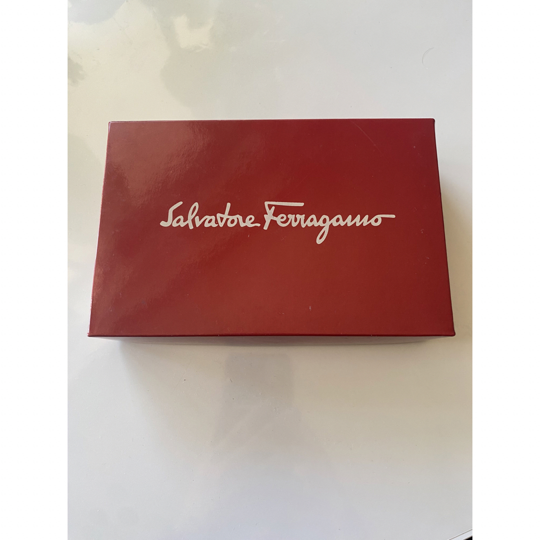 Salvatore Ferragamo(サルヴァトーレフェラガモ)の【新品】フェラガモ  財布 レディースのファッション小物(財布)の商品写真