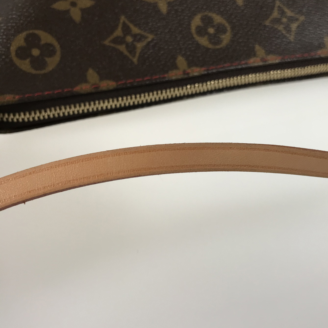 LOUIS VUITTON(ルイヴィトン)のルイ・ヴィトン モノグラム チェリー ポシェット アクセソワール M95008 ポーチ レディースのファッション小物(ポーチ)の商品写真