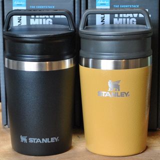 スタンレー(Stanley)の【だんらん様専用】スタンレー真空マグ☆マットブラック＆限定マスタードの2色セット(食器)