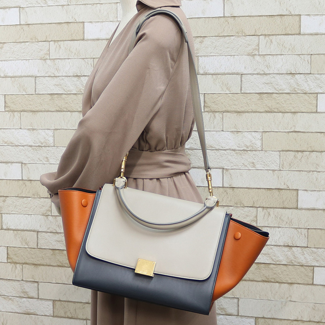 celine(セリーヌ)の【限界値下げ祭42-OF】  セリーヌ トラペーズ ハンドバッグ セリーヌ レザー グレー レディース CELINE 中古2WAY ショルダーバッグ レディースのバッグ(ハンドバッグ)の商品写真