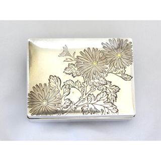 【限界値下げ祭】     送料無料 中古 銀製 SILVER950 灰皿 菊 花柄 シガレットトレー シルバー950(タバコグッズ)