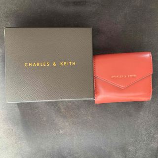 チャールズアンドキース(Charles and Keith)のCHARLES & KEITH チャールズ&キース　三つ折り財布　ミニウォレット(財布)