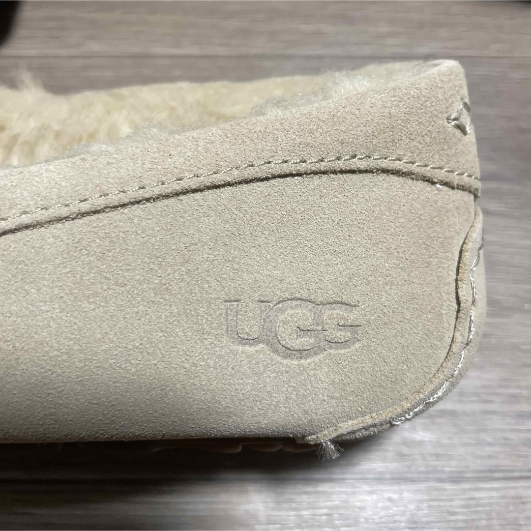 UGG(アグ)の新品未使用！正規品UGGアンスレー マスタードシード25センチ レディースの靴/シューズ(スリッポン/モカシン)の商品写真