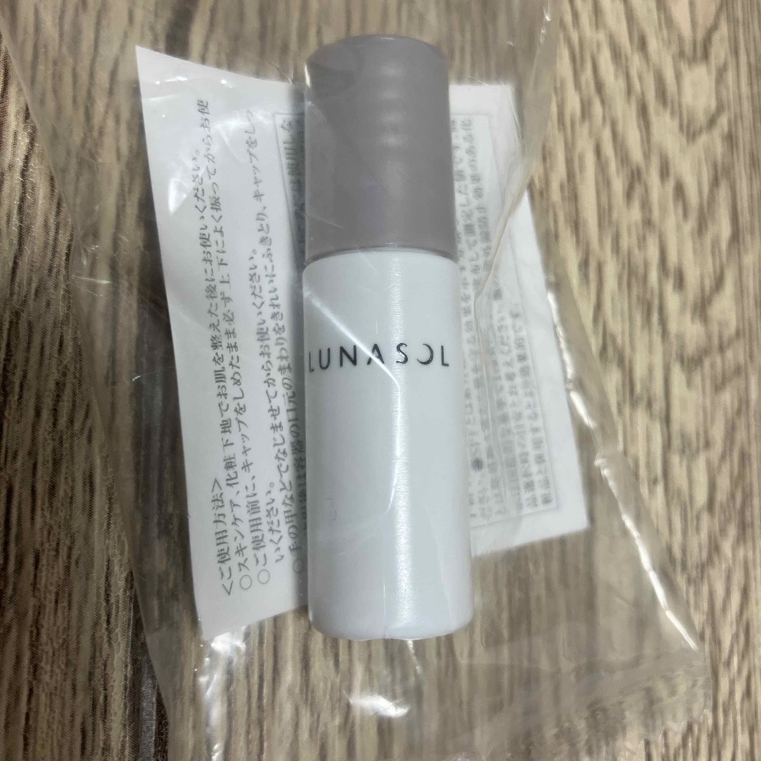 LUNASOL(ルナソル)のLUNASOL ルナソル ライトスプレッド コスメ/美容のベースメイク/化粧品(ファンデーション)の商品写真