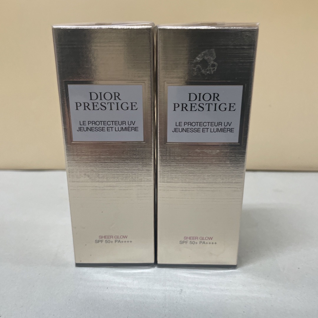 Christian Dior(クリスチャンディオール)のDIOR PRESTIGE LE PROTECTEUR UV 30ml 2本 コスメ/美容のベースメイク/化粧品(化粧下地)の商品写真