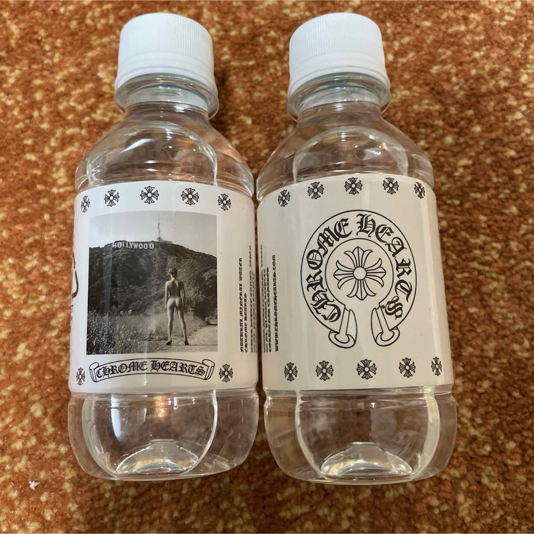 Chrome Hearts(クロムハーツ)のクロムハーツ　水　ミネラルウォーター 食品/飲料/酒の飲料(ミネラルウォーター)の商品写真