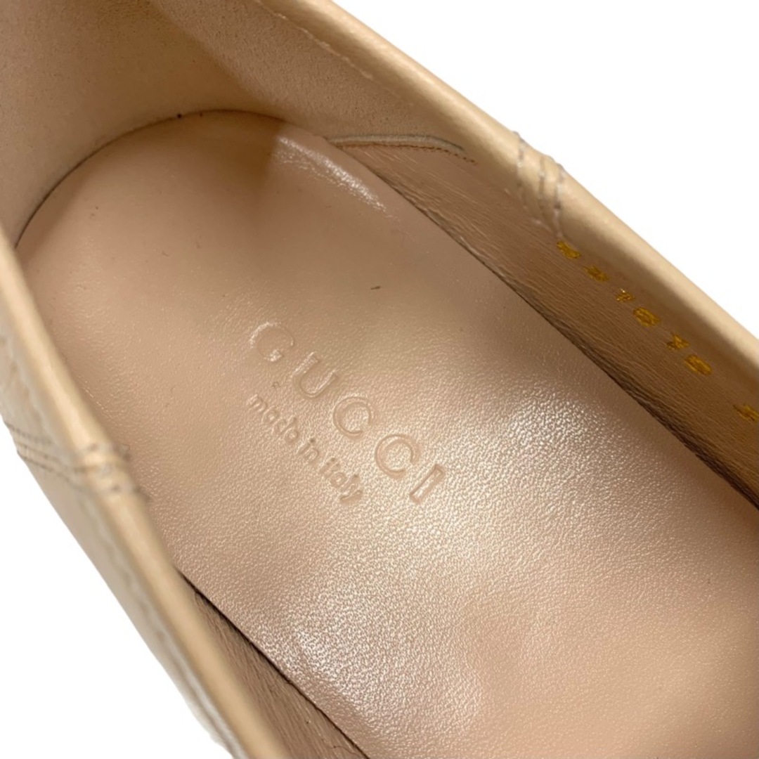 Gucci(グッチ)の未使用 グッチ GUCCI ローファー 革靴 フラットシューズ 靴 シューズ ホースビット シェリーライン レザー ベージュ レディースの靴/シューズ(ローファー/革靴)の商品写真