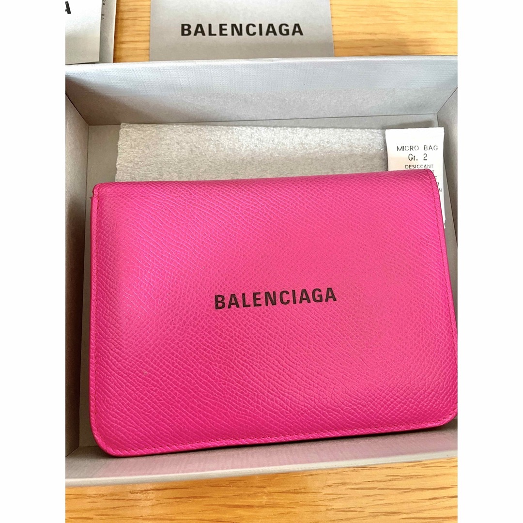 Balenciaga(バレンシアガ)のBALENCIAGA 二つ折り財布 ピンク　小銭入れ　 レディースのファッション小物(財布)の商品写真