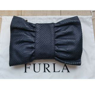 フルラ(Furla)のフルラ　　リボンクラッチ(ハンドバッグ)