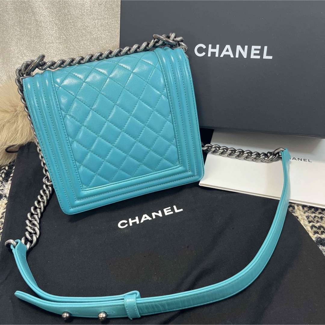 CHANEL(シャネル)の超美品★超レア！ボーイ　CHANEL マトラッセ☆Wチェーンショルダーバッグ レディースのバッグ(ショルダーバッグ)の商品写真