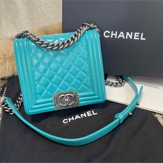 シャネル(CHANEL)の超美品★超レア！ボーイ　CHANEL マトラッセ☆Wチェーンショルダーバッグ(ショルダーバッグ)