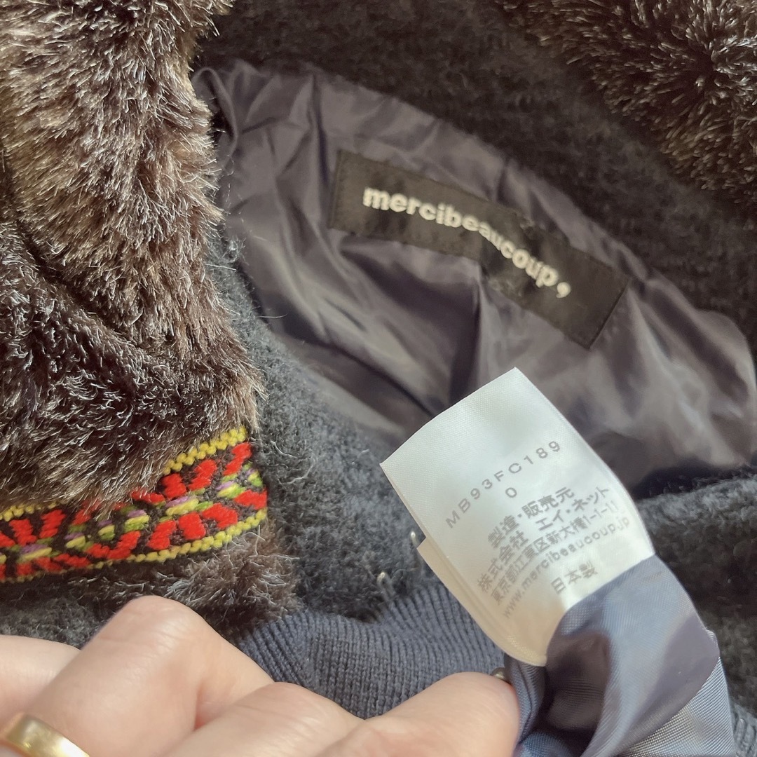 mercibeaucoup(メルシーボークー)の【希少♡】mercibeaucoup 刺繍　ニットコート　Pコート　アウター　 レディースのジャケット/アウター(ピーコート)の商品写真