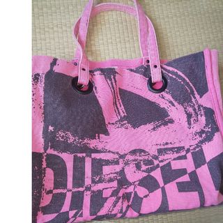 ディーゼル(DIESEL)のDIESEL⭐️ピンク⭐️⭐️バッグ👜⭐️⭐️⭐️(トートバッグ)