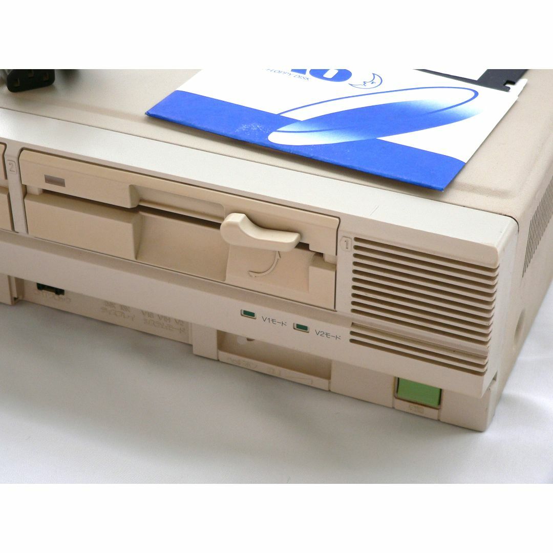①NEC PC-8801mkIIパソコン本体 フルメンテナンスFDD OK動作品6001
