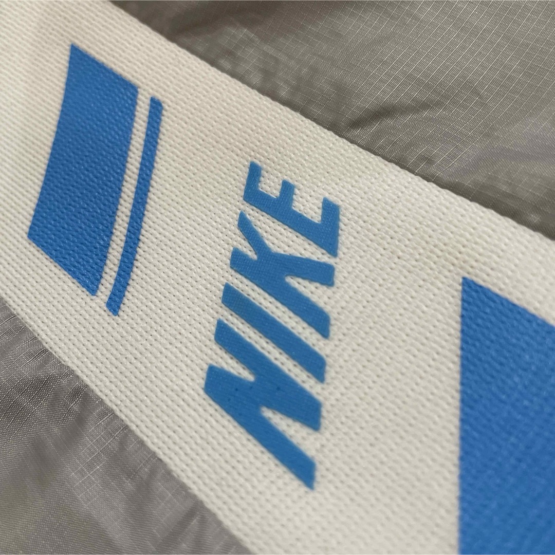 NIKE(ナイキ)のNIKE ナイキ ナイロンジャケット メンズのジャケット/アウター(ナイロンジャケット)の商品写真