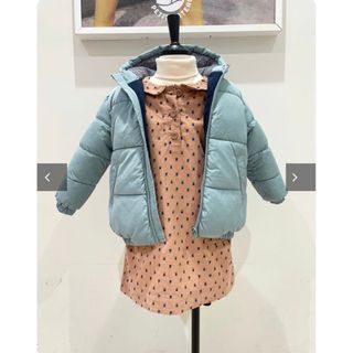 プチバトー(PETIT BATEAU)の新品　中綿入りジャケット　くすみグリーン　ブルー　ダウン　100 104(ジャケット/上着)