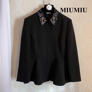 ミュウミュウ(miumiu)のMIUMIU ジャケット　高級生地　スリム　ブラック　40号(テーラードジャケット)