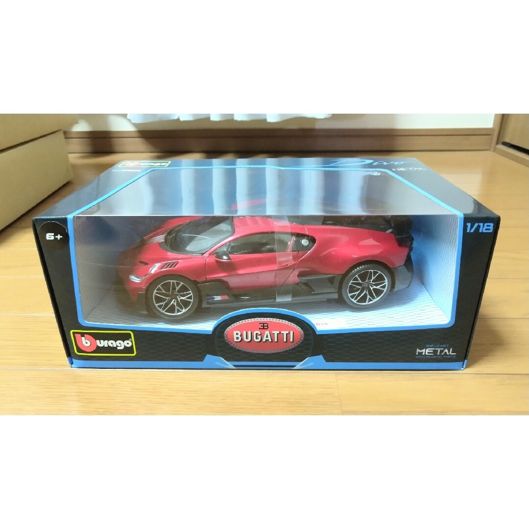 ブラーゴ 1/18 ブガッティ ディーヴォ レッド BUR11045R1 新品 エンタメ/ホビーのおもちゃ/ぬいぐるみ(ミニカー)の商品写真