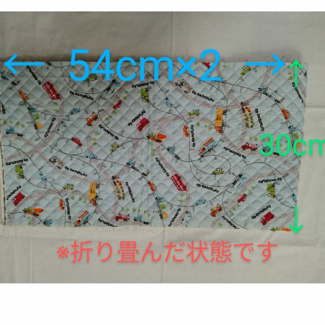 キルティング 生地  車 乗り物  はぎれ ハンドメイドの素材/材料(生地/糸)の商品写真