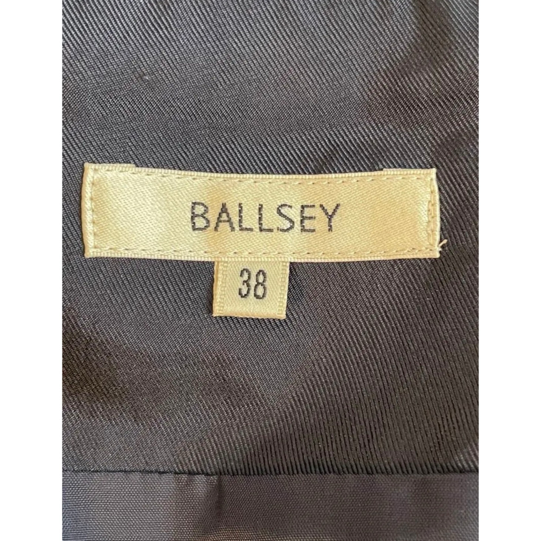 Ballsey(ボールジィ)の【光沢感◎】BALLSEY  ビッグドット柄 ひざ丈 スカート トゥモローランド レディースのスカート(ひざ丈スカート)の商品写真