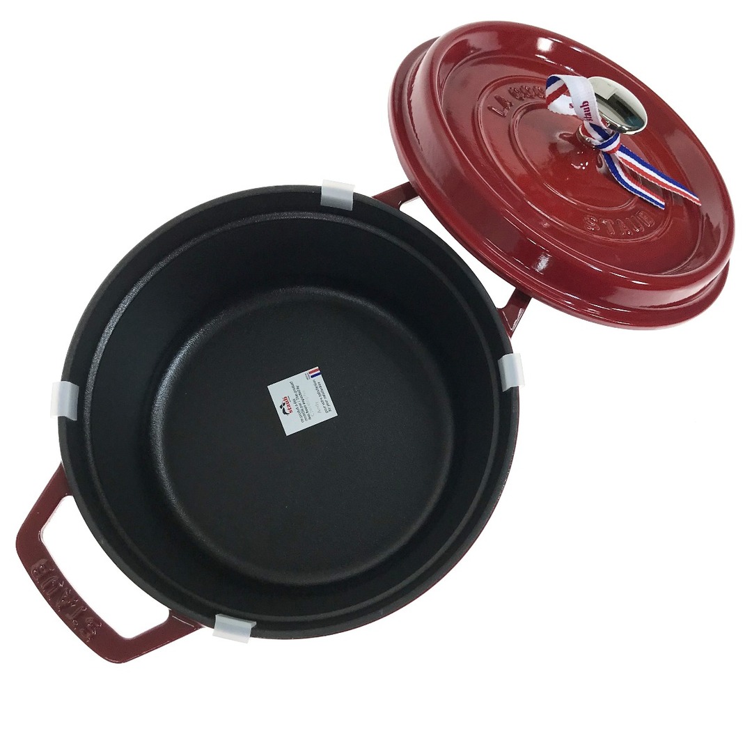 STAUB(ストウブ)の##STAUB ストウブ ピコ ココット ラウンド 20cm 1102006 チェリーレッド 両手鍋 鋳物 ホーロー 鍋 IH対応 インテリア/住まい/日用品のキッチン/食器(鍋/フライパン)の商品写真