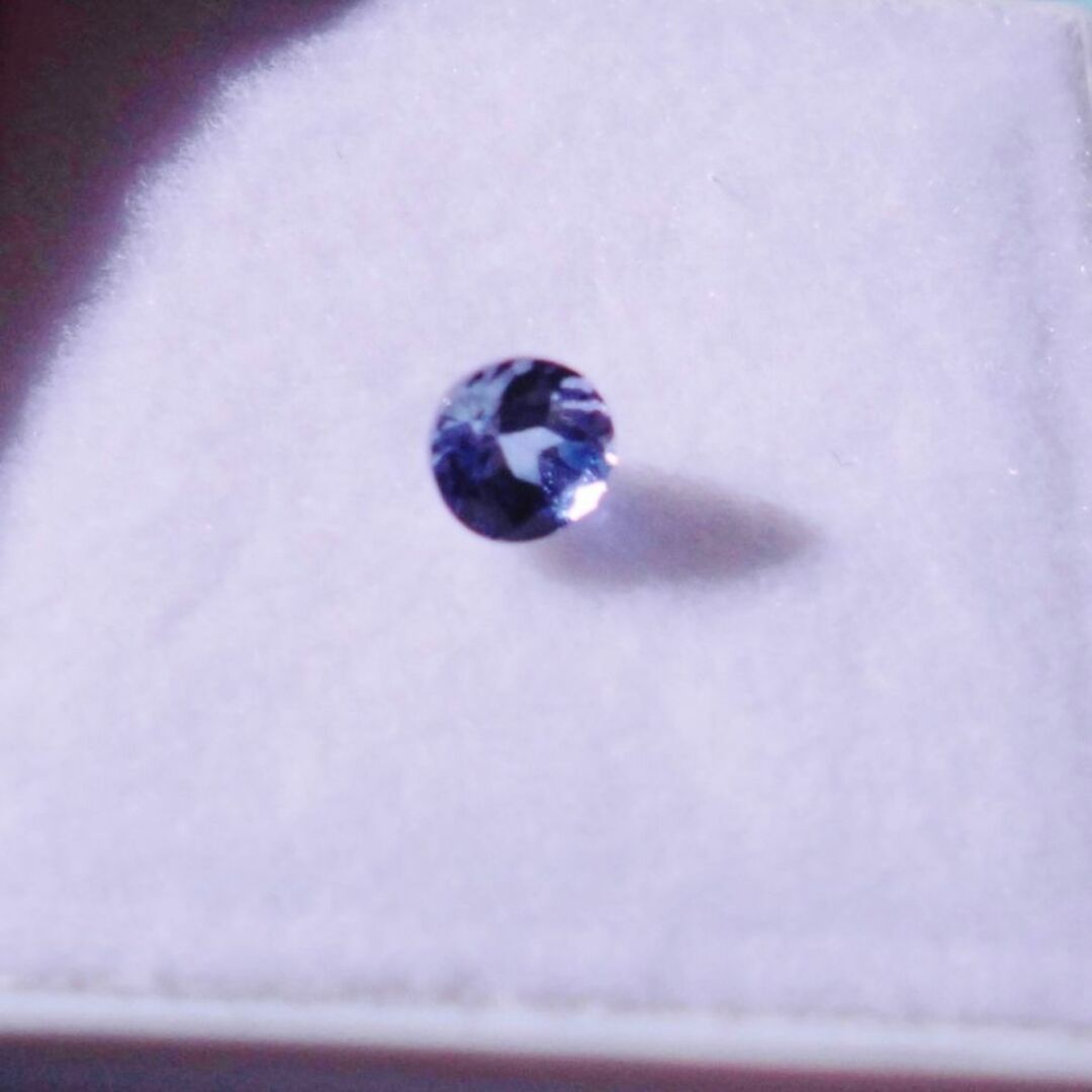 天然石🎶タンザナイト🎶 (Tanzanite)  0.35ct　ケース付 レディースのアクセサリー(その他)の商品写真