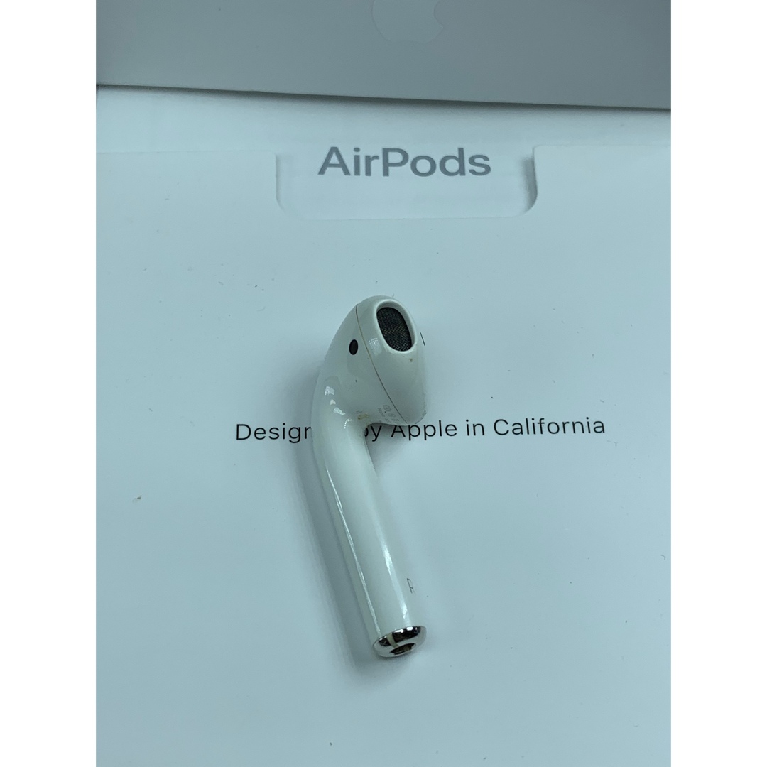 Apple(アップル)のApple AirPods 第1世代の右側イヤホンのみ　正規品 動作品   スマホ/家電/カメラのオーディオ機器(ヘッドフォン/イヤフォン)の商品写真