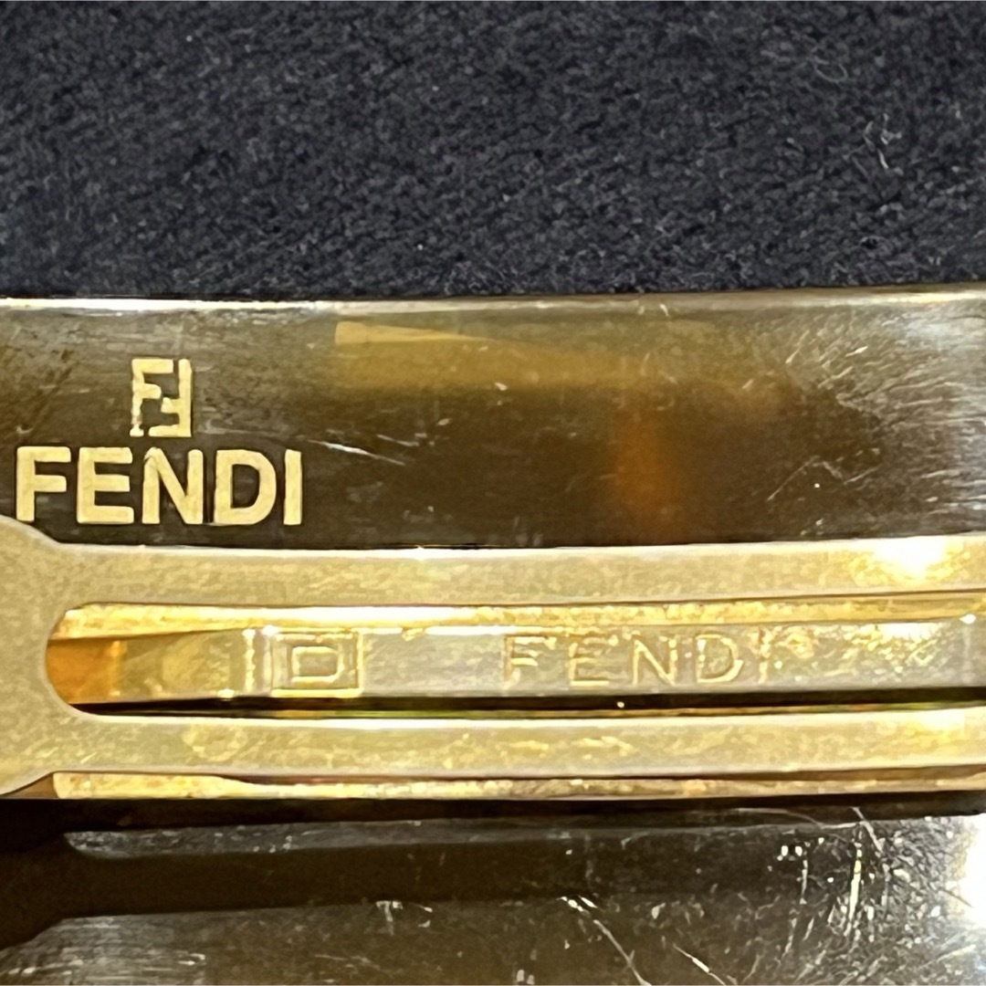 FENDI(フェンディ)のFENDI フェンディ　レオパード柄　バレッタ　ヴィンテージ　used レディースのヘアアクセサリー(バレッタ/ヘアクリップ)の商品写真