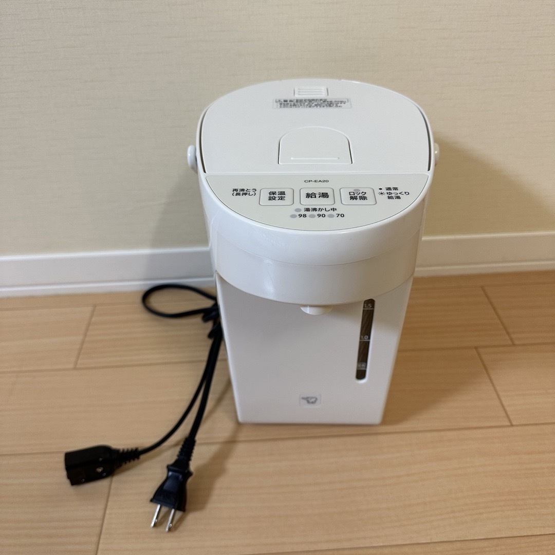 象印(ゾウジルシ)の象印　電気ポット　白　CP-EA20 スマホ/家電/カメラの生活家電(電気ポット)の商品写真